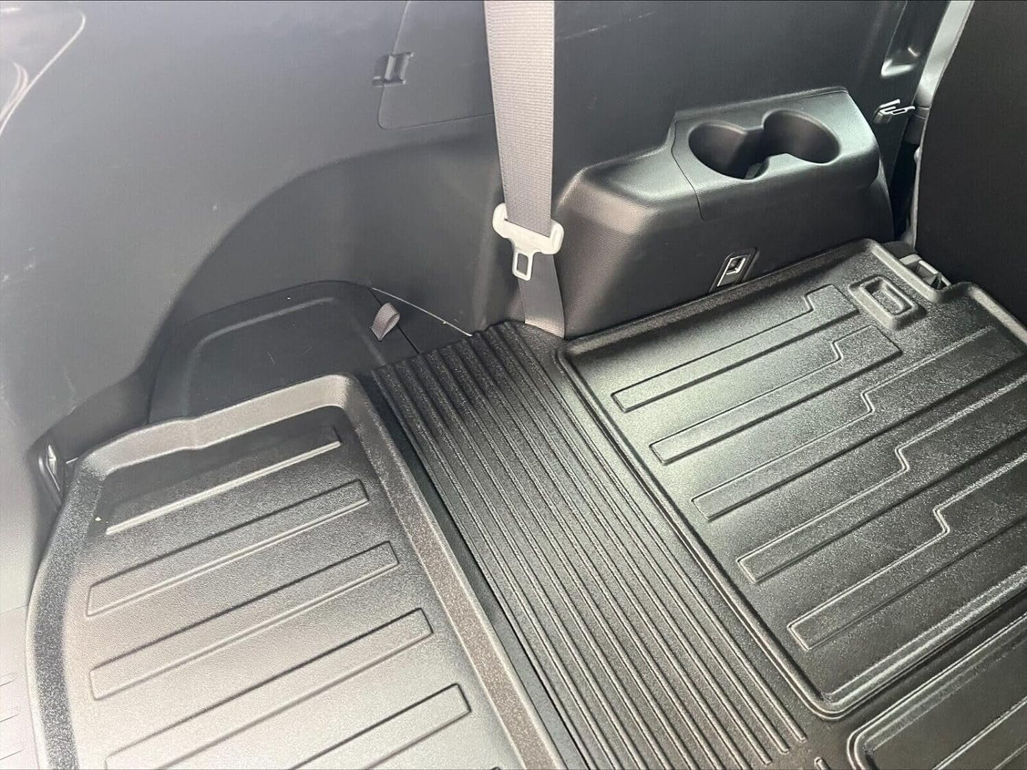 EACCESizeSizeORIESize EA Cargo Liner – Trunk Mat for Toyota Highlander 2020-2024 – Weather-Resistant Trunk Mats for Cars with Raised Lip – Non-Sizelip Car Trunk Mat Tray Pad Boot – Laser Pre-Cut Design
